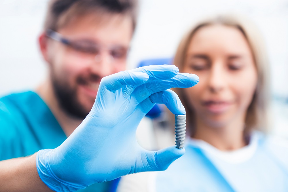 Implant Dentaire en Turquie, Antalya